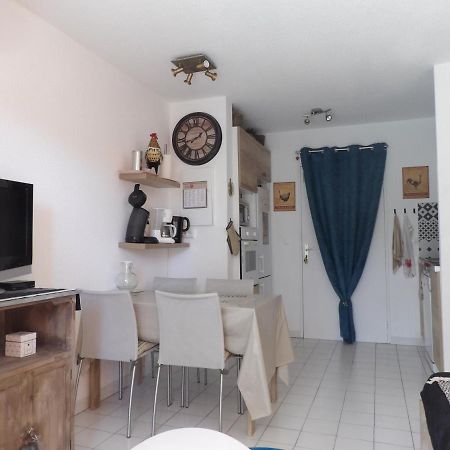 Appartement T2 Dans Residence Avec Piscine Et Tennis Saint-Raphael  Bagian luar foto