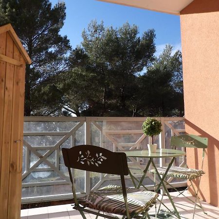 Appartement T2 Dans Residence Avec Piscine Et Tennis Saint-Raphael  Bagian luar foto