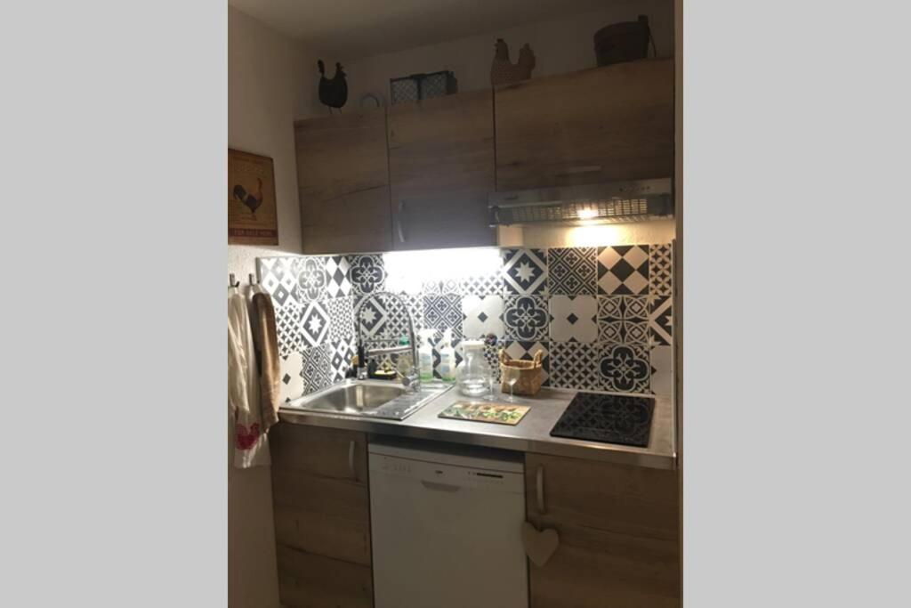 Appartement T2 Dans Residence Avec Piscine Et Tennis Saint-Raphael  Bagian luar foto